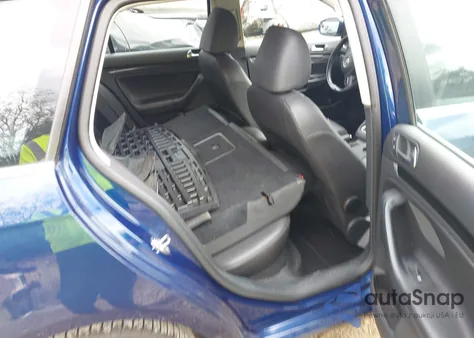 2011 Volkswagen Jetta Sportwagen 2.0L Tdi z USA, uszkodzony, nr VIN 3VWML7AJ9BM631805